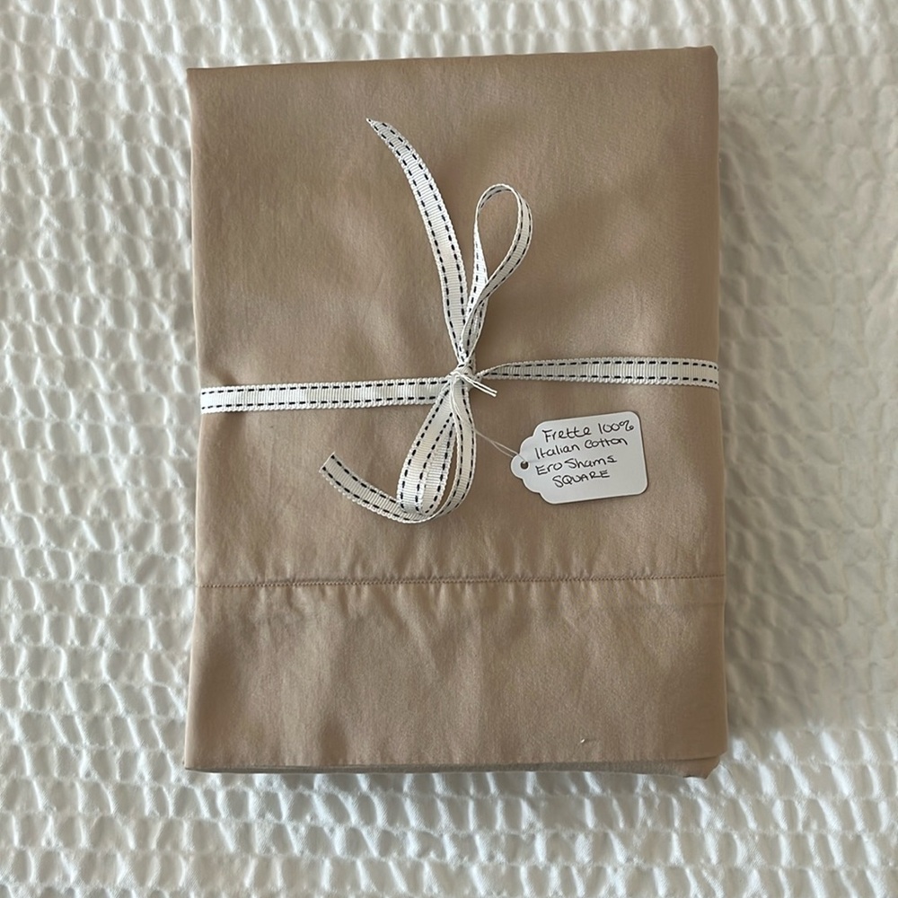 FRETTE 2 Euro Shams Italian Cotton Savage Beige Pillow Shams with 2.5” Border